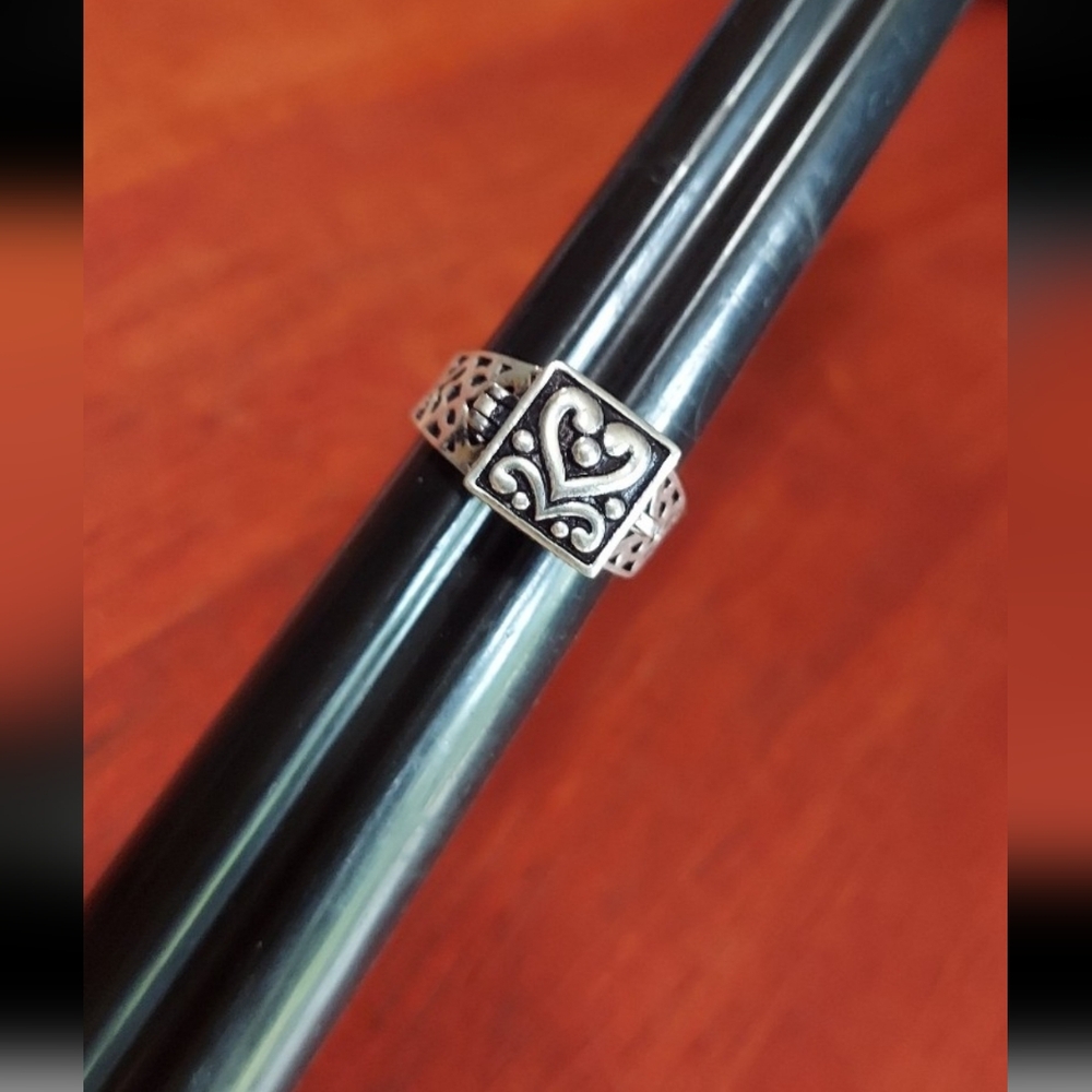 Handcrafted Poison Heart Ring (8.25) - Picture 4 of 12